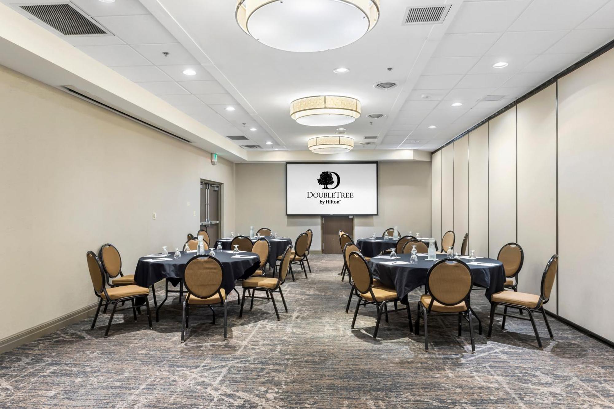 Doubletree By Hilton Roseville Minneapolis Eksteriør billede