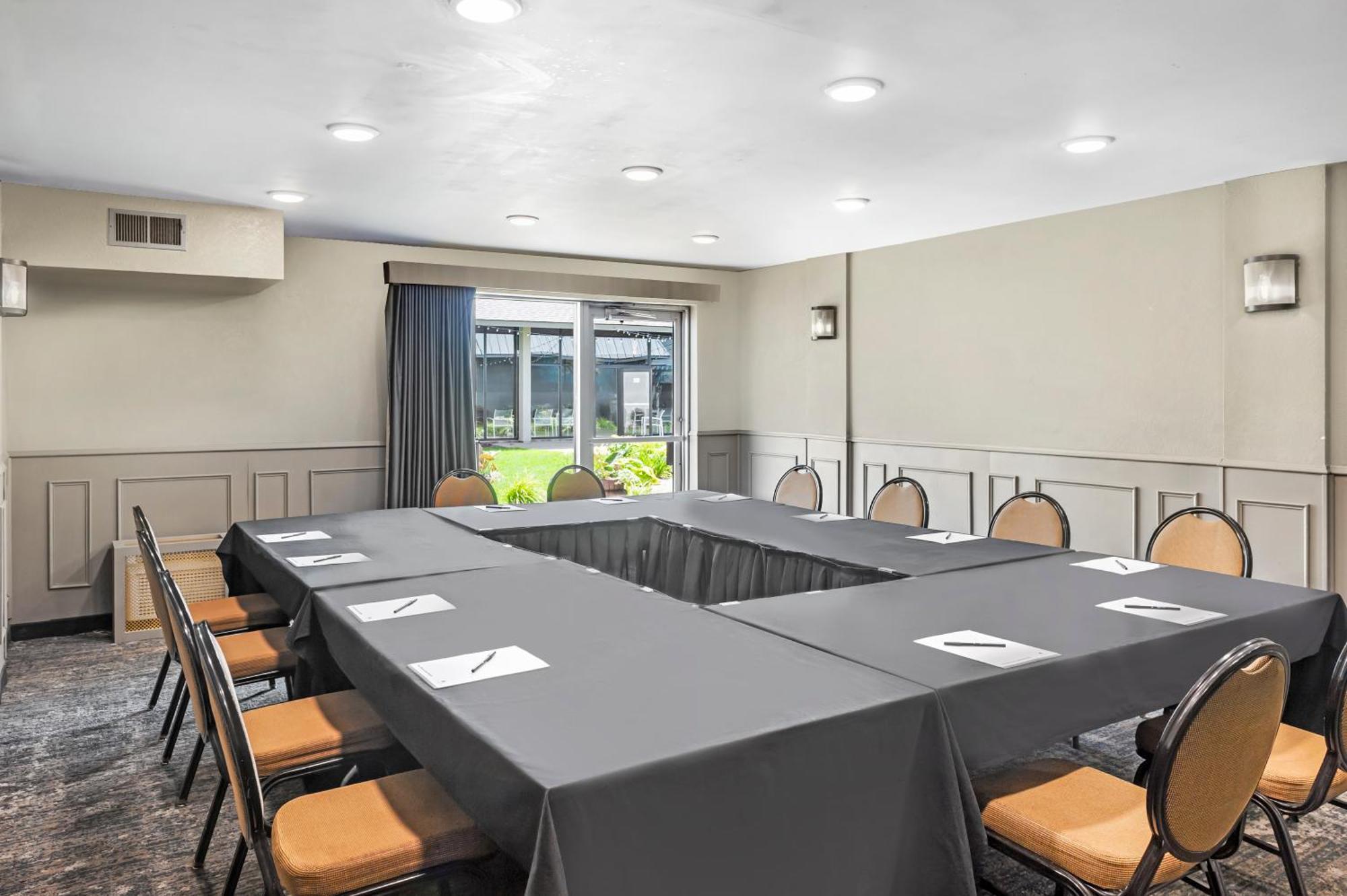 Doubletree By Hilton Roseville Minneapolis Eksteriør billede