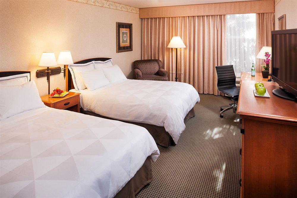 Doubletree By Hilton Roseville Minneapolis Værelse billede
